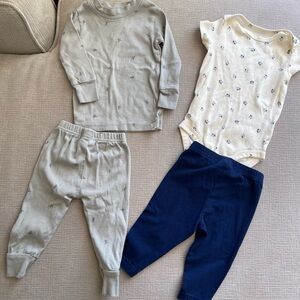 2 Like New Carters Baby Girl Outfits